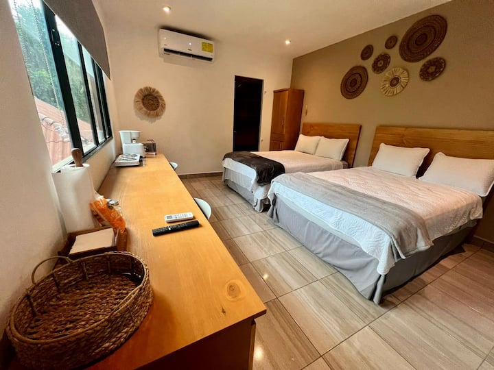 2 dvojlôžka plnej veľkosti 