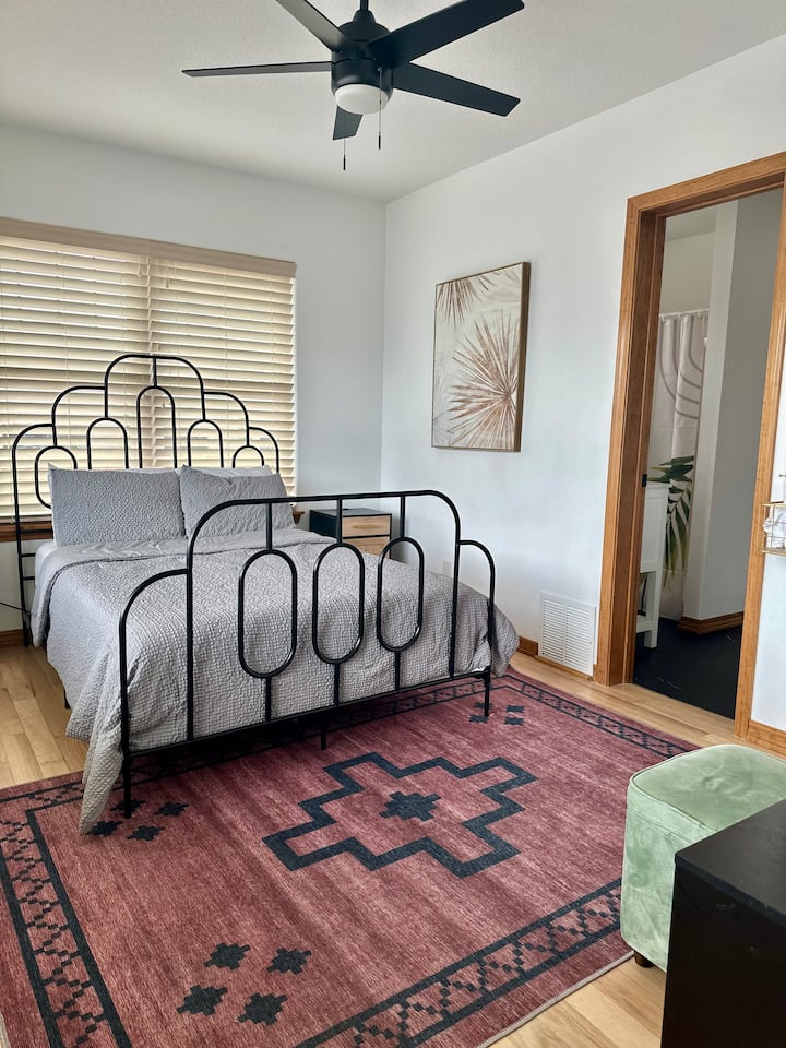 غرفة النوم 2