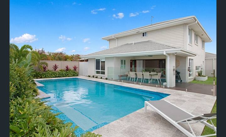 Top performing Airbnb: Home in Pottsville Beach in Pottsville