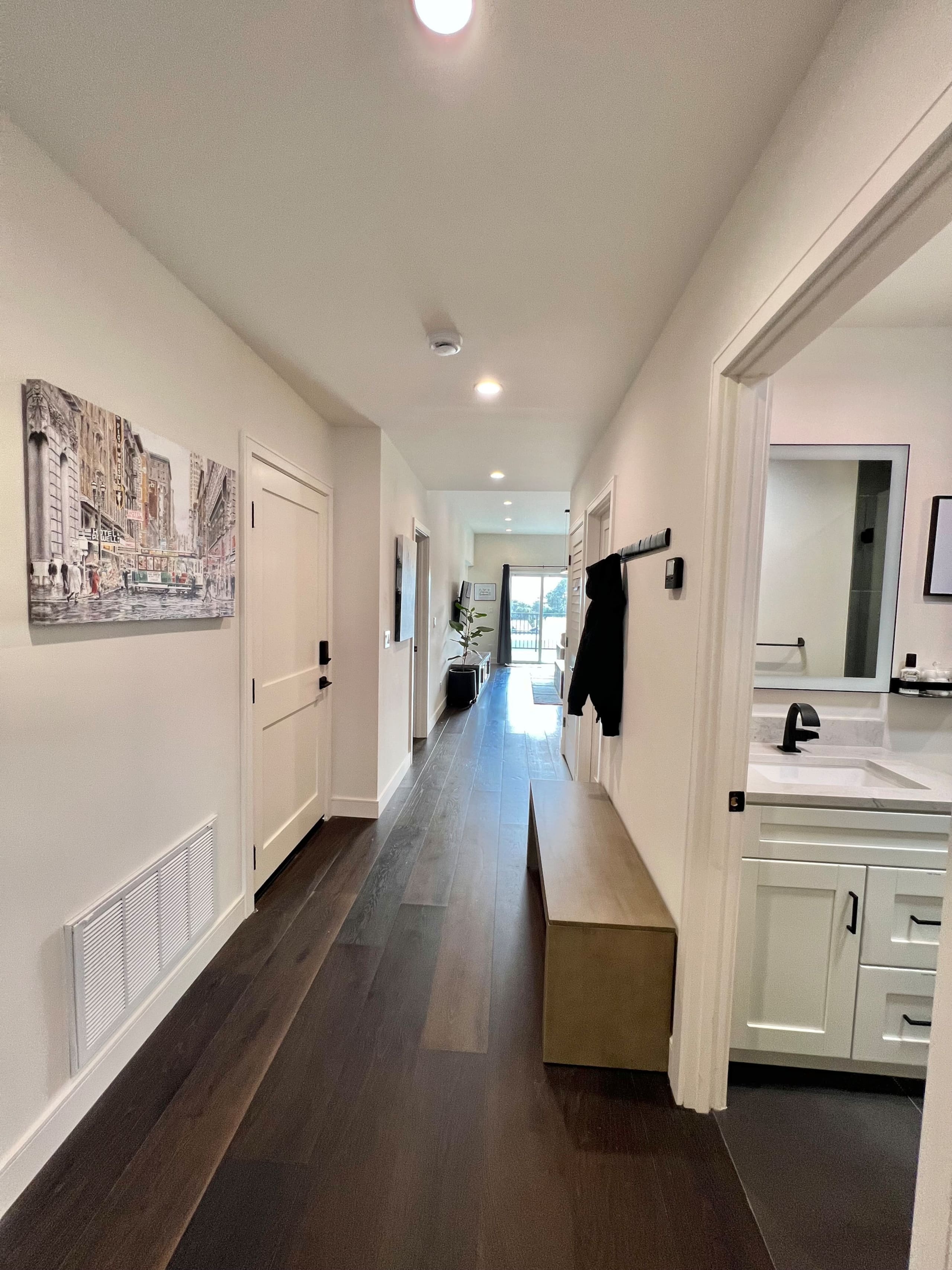 Home in San Francisco · ★4.98 · 3 bedrooms · 4 beds · 2 baths - Image 34