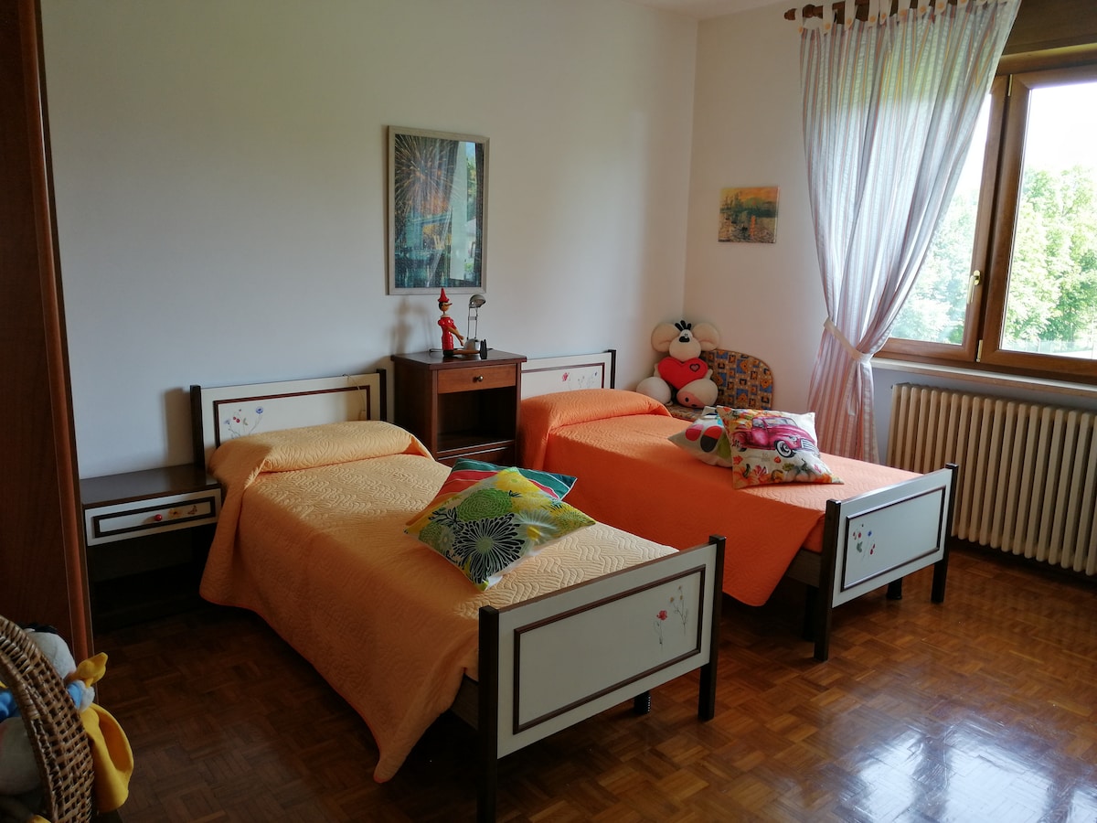 غرفة النوم 2