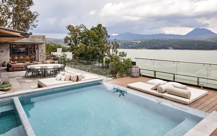 Spectacular Lake House