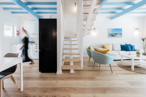 Casa Terra Nova: Beach + City