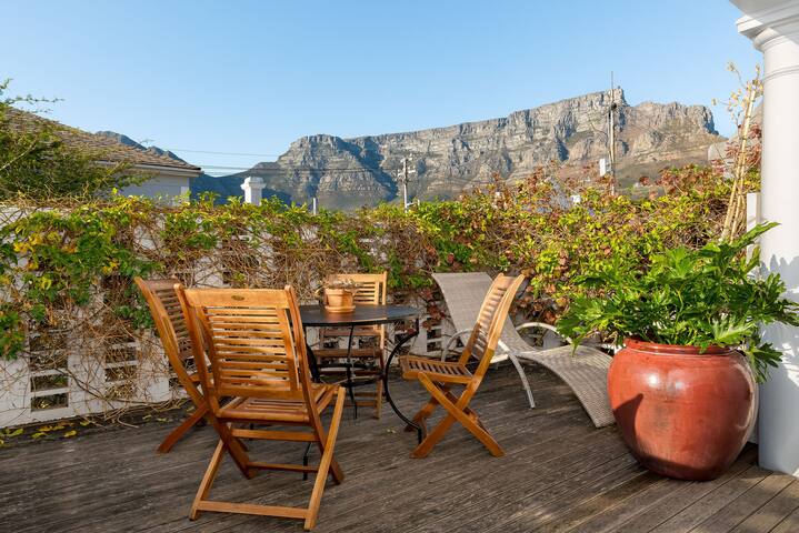 Stay Sensational – Charming Tamboerskloof gallery image 2