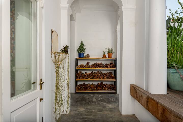 Stay Sensational – Charming Tamboerskloof gallery image 4