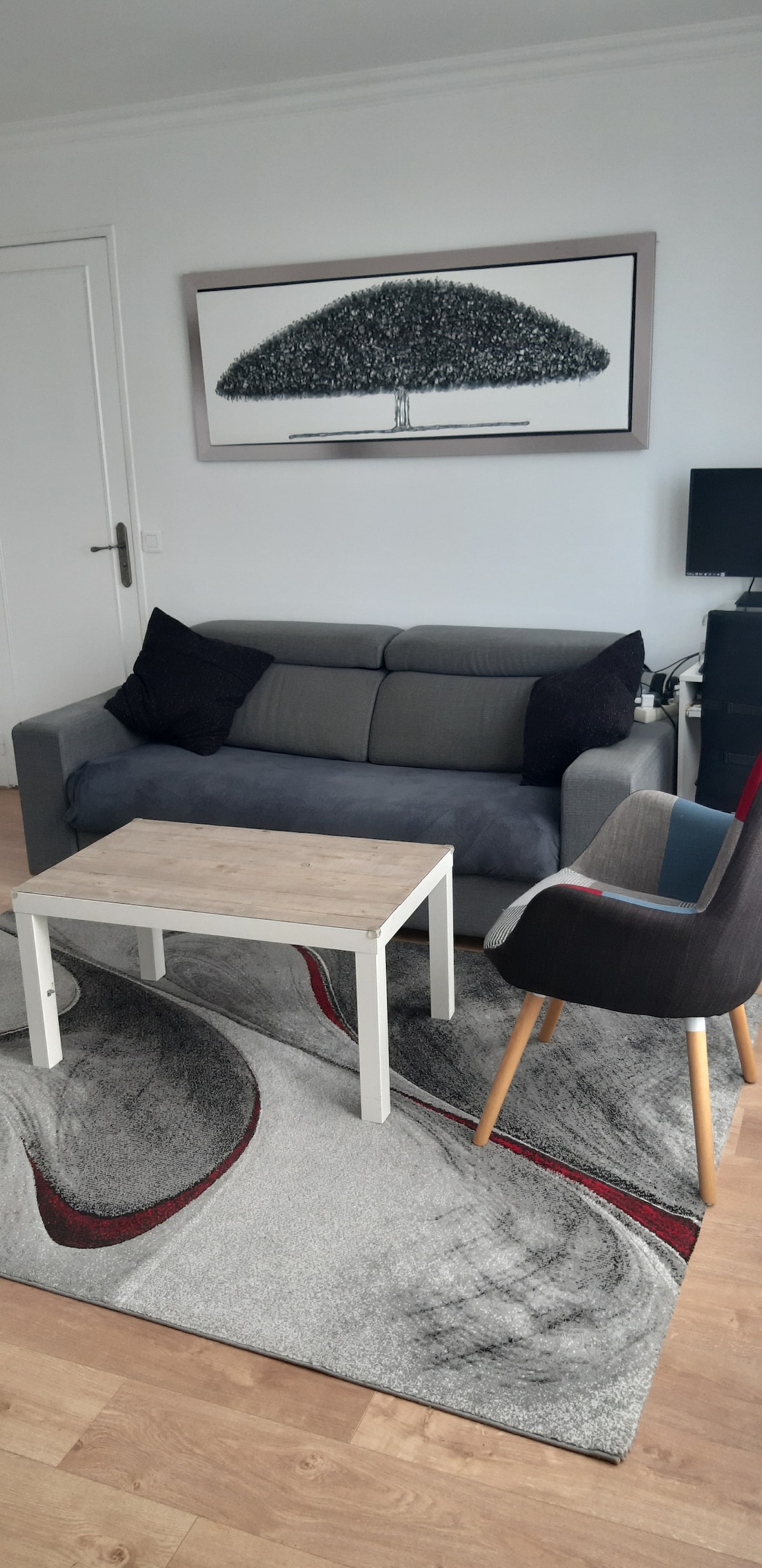 Top Airbnb: Lovely 2-room apartment, Colombes in Colombes