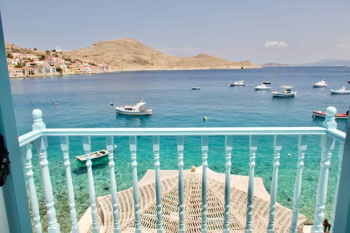 Salt Retreat – Seafront Villa gallery image 3