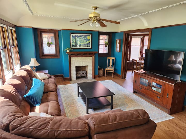 Charming Eastside Duplex - Milwaukee, WI