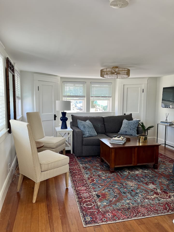 Blue Bill Cottage - Bristol, RI