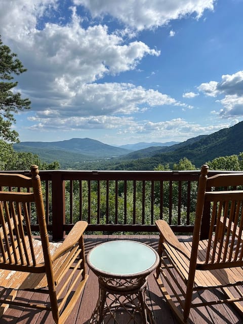 Big View! Relaxing Mountain Cabin Recharge!