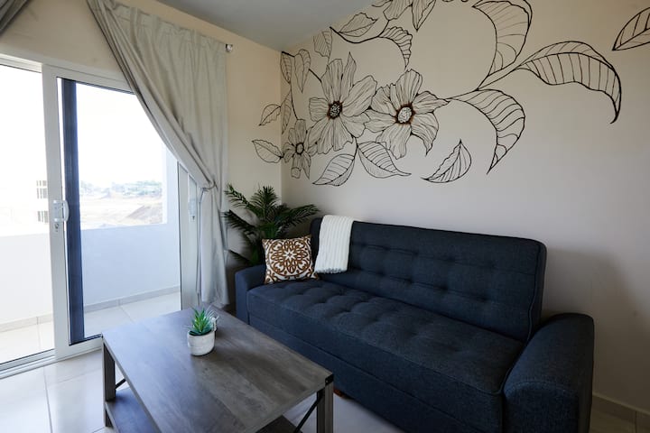 Central 10 Min Walk To Mambo Beach - 2 Br  2 Bath - Curazao