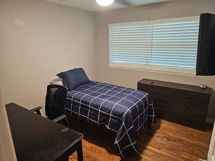 غرفة النوم 2