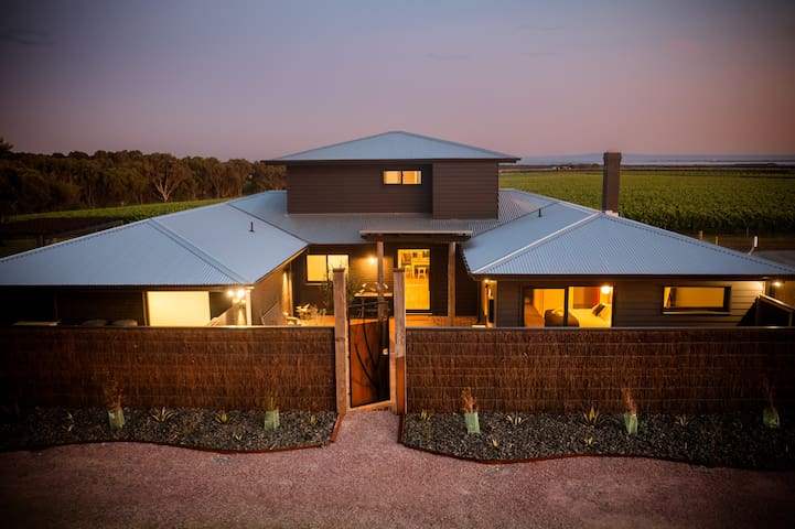 Mannerim Vineyard – Big House