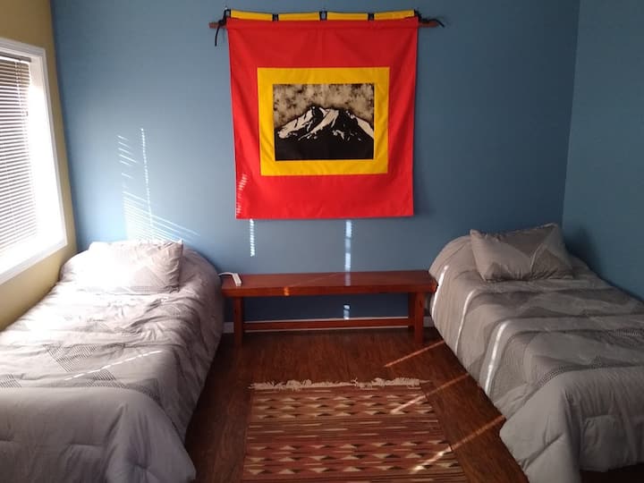 שתי מיטות זוגיות XL בחדר שינה 3.