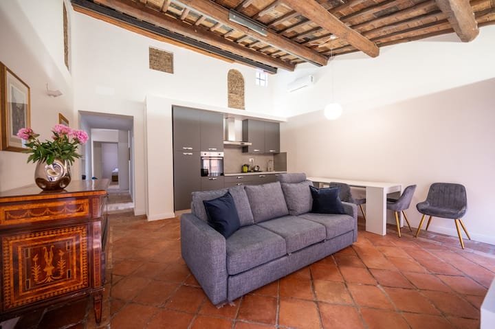 Domus Laurina-casa Vacanze Vicino Piazza Di Spagna - Rome