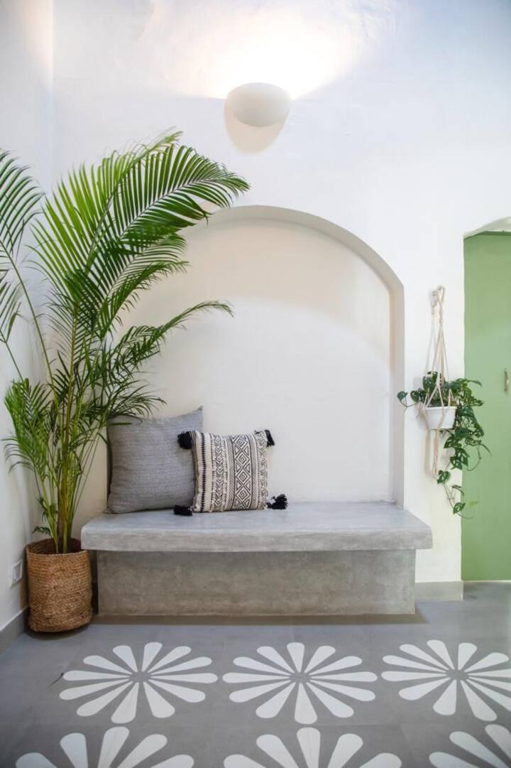 Living room image 3