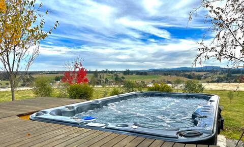 Mountain View Off Grid Guest Suite with swim spa