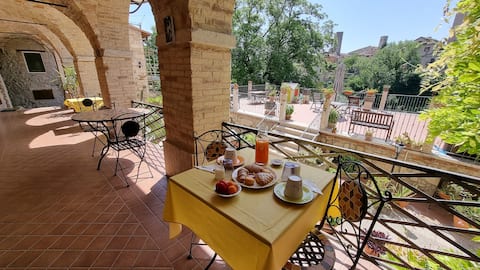 Popular Airbnb listing: home holidays - b&b in Ascoli Piceno