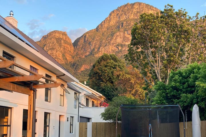 Home in Fernwood (Newlands)