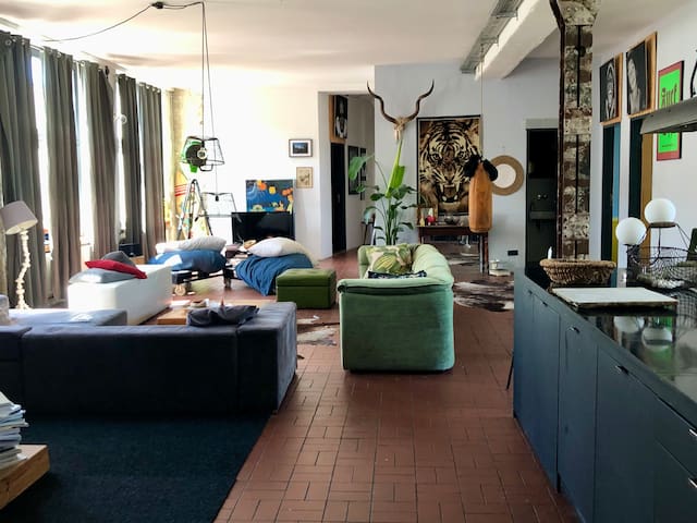 Storage Loft Apartment Sonnenallee