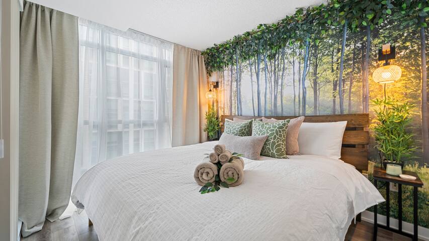 Boho Forest Escape King Bed 3BR + Free Parking DT gallery image 2