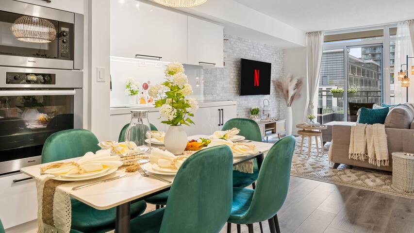 Boho Forest Escape King Bed 3BR + Free Parking DT gallery image 5