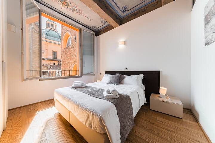 Piazza Maggiore view – Domus By Immobo, Bologna gallery image 3