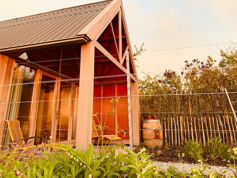 C|Bruis Small House & Wine Domain