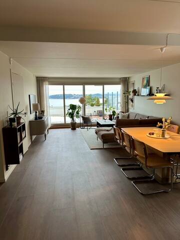 Utsiktleilighet nær strand og by gallery image 5