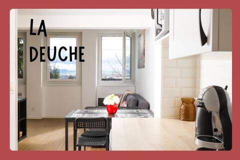 Charming renovated Studio with a view