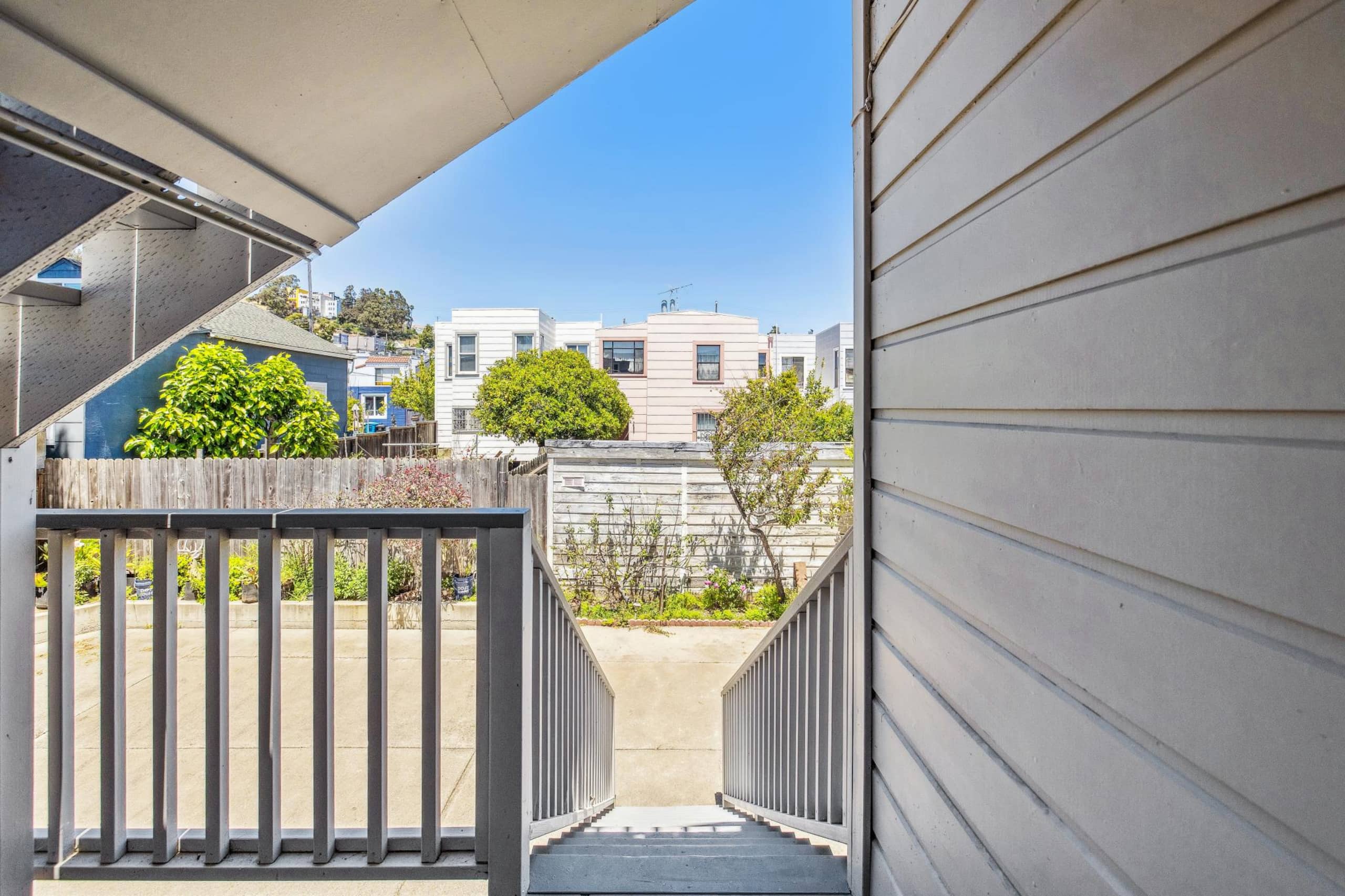 Home in San Francisco · ★4.89 · 2 bedrooms · 2 beds · 1 bath - Image 26
