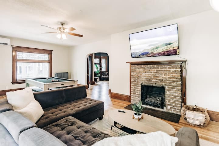 Spacious 1900s Home Minutes From Downtown St. Paul - Woodbury, MN