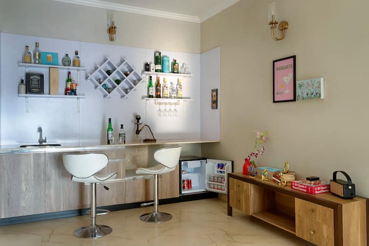 Living room image 6