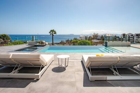 Villa Infinity