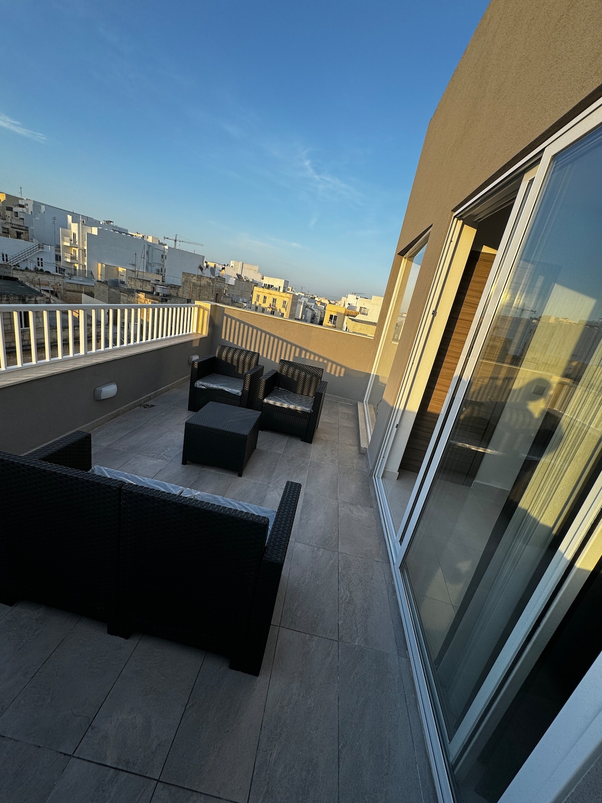 Moonlight Penthouse in Gzira
