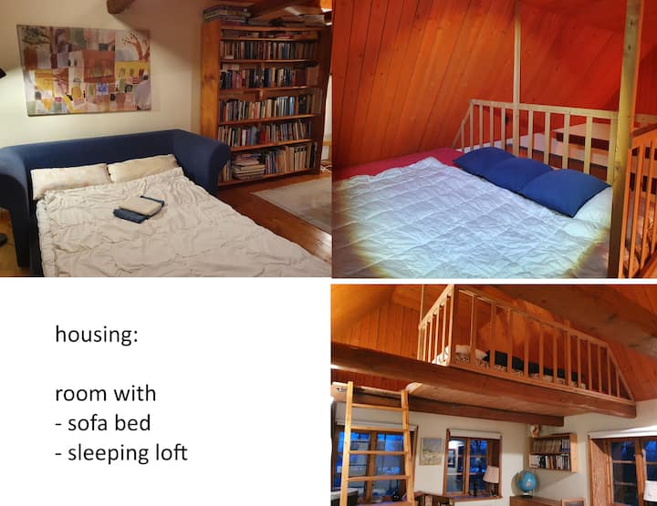 Vende për të fjetur në apartamentin kryesor të dhomës së ndenjjes