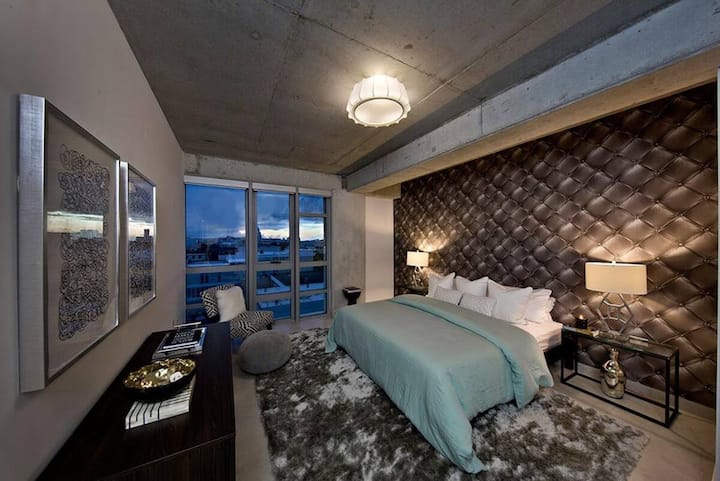 Flat screen tv included but not pictured!  Wake up to amazing views of the Bay.