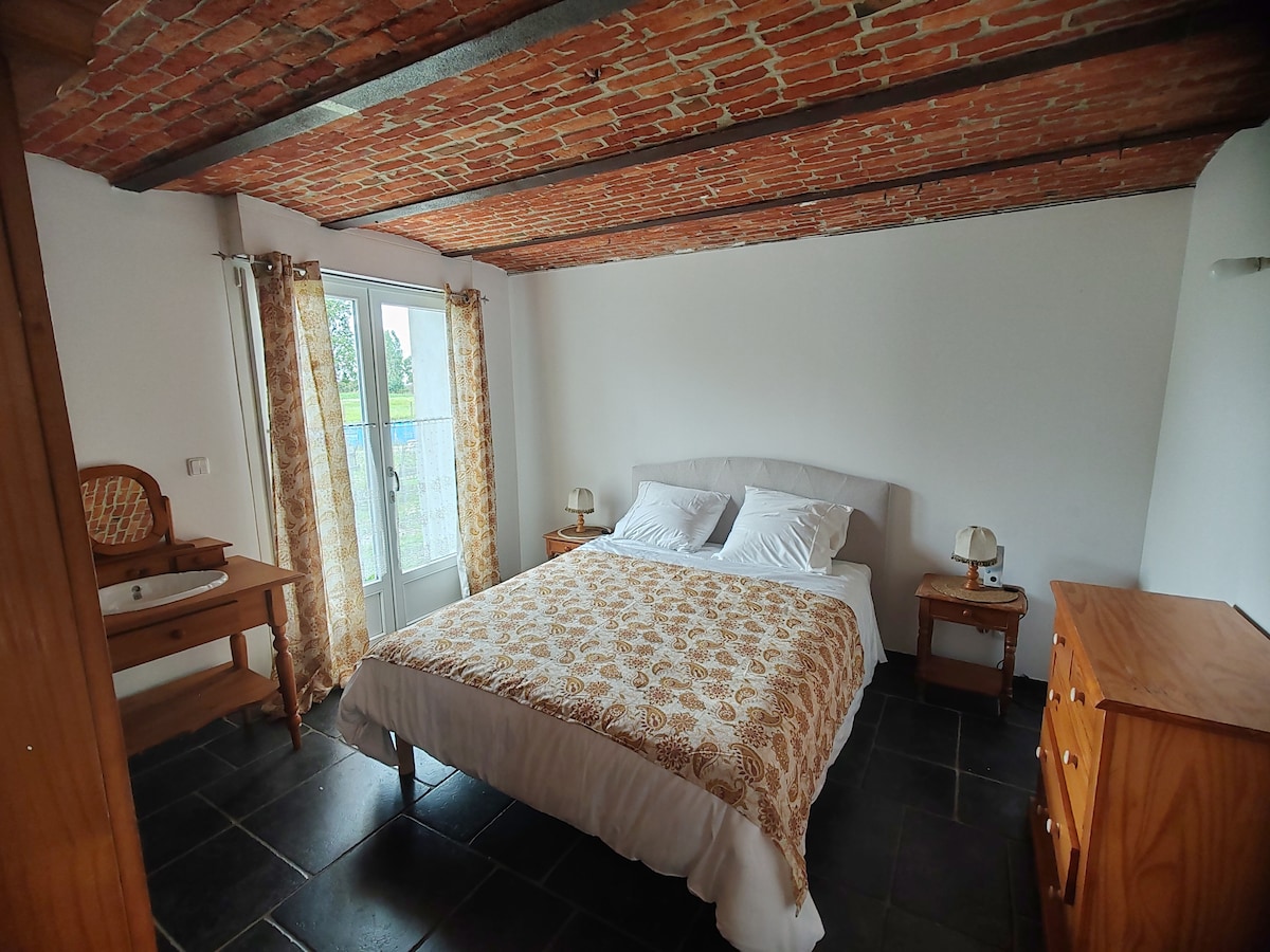 غرفة النوم 2