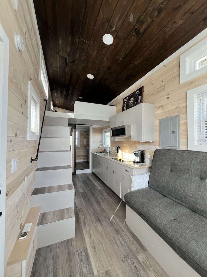 Knick's Tiny Home On Lamoka Lake - Finger Lakes, NY