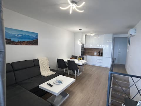 Top Airbnb: Oceanfront in Općina Povljana