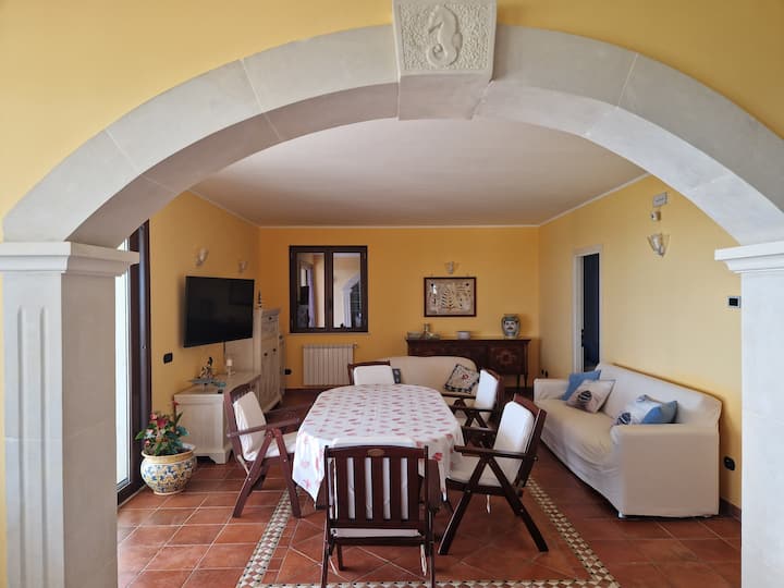 Villa Maestrale Casa Vacanze Con Vista Mare E Etna - Augusta