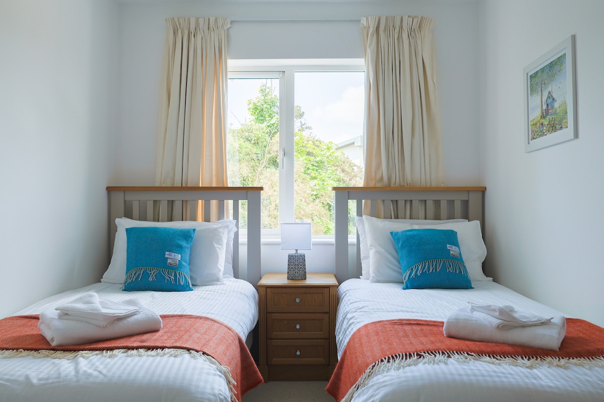 غرفة النوم 2