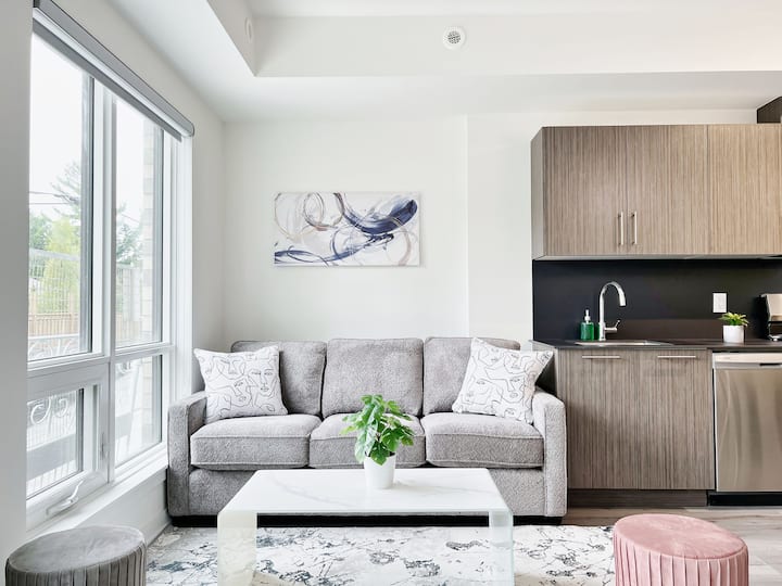 The Modern Perch - Rooftop Patio| Free Parking - Toronto