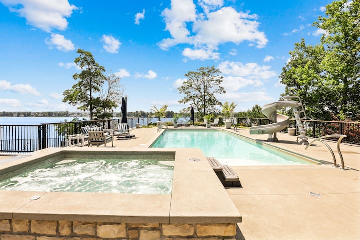 Buckeye Lake Hill House