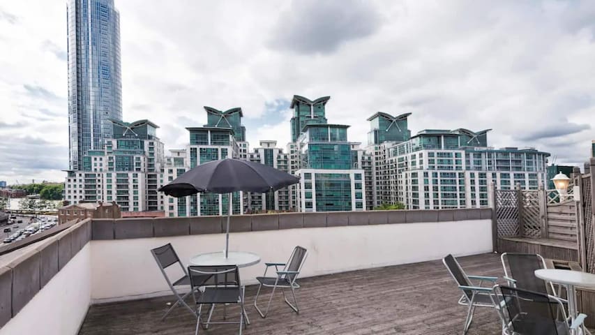-20% 3BR Penthouse Vauxhall Rooftop patio 11 ppl