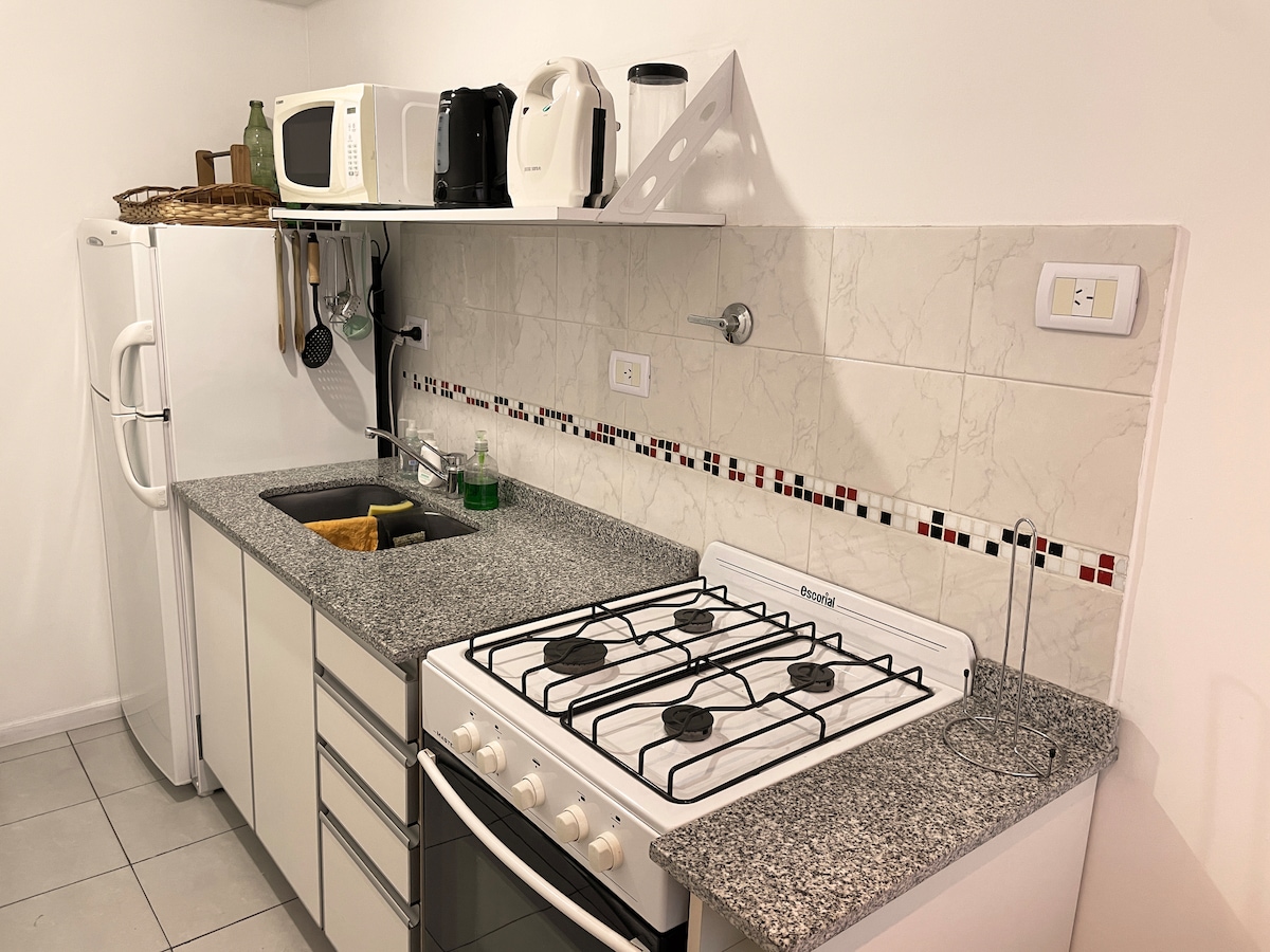 Propiedad de Airbnb exitosa: Modern apartment in an excellent location en Comuna 7