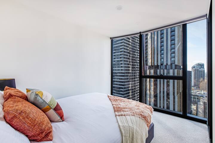 Segundo quarto com vista para a cidade