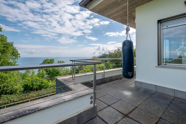 Ocean view villa San Sebastian gallery image 4