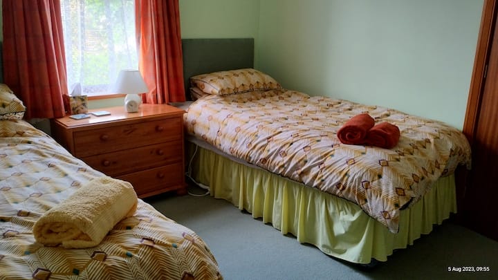 غرفة النوم 2