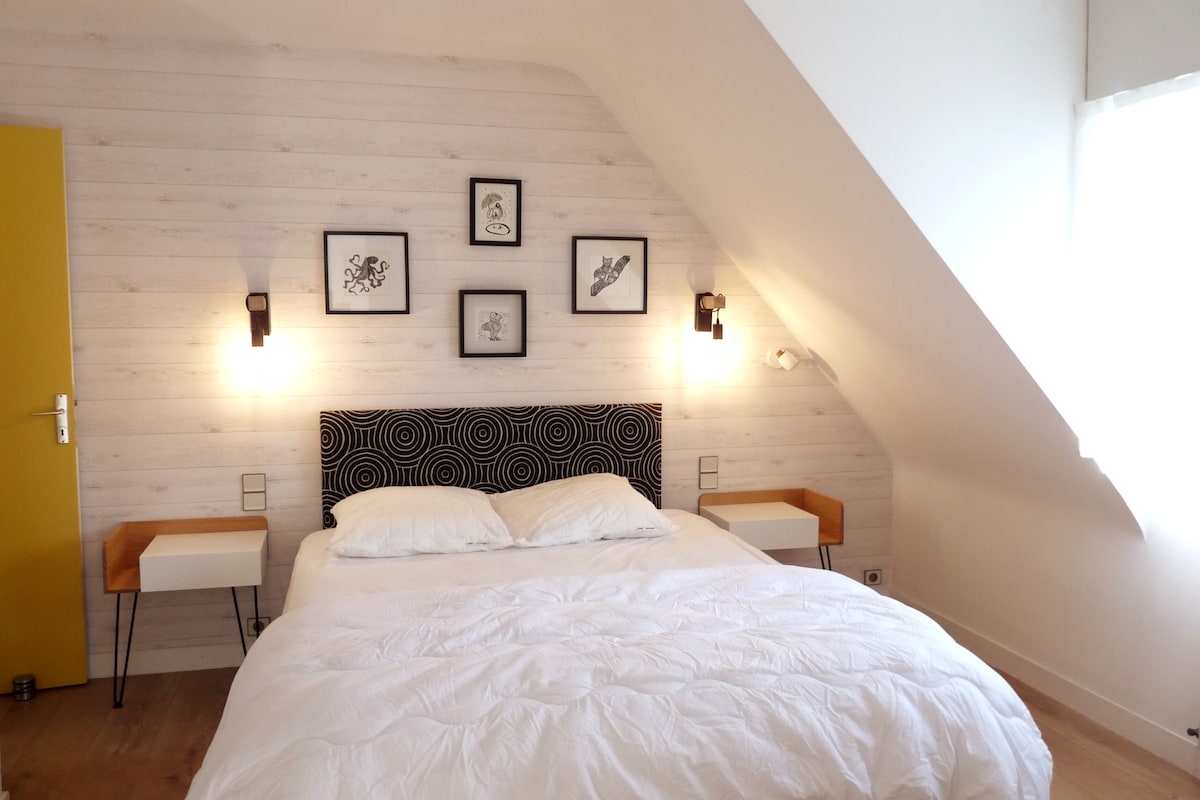 ห้องนอน #1 บนชั้น 1 - เตียงควีนไซส์